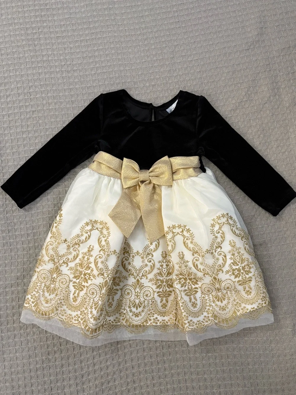 Rare Editions Black Velvet and Gold-Accent Ivory Party Dress